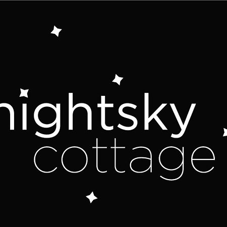 Night Sky Cottage 奥阿库尼 外观 照片